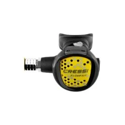 MC9 COMPACT White Pack Détendeur + Octopus Compact + Manomètre Blanc - Cressi -Combinaisons Magasin mc9 compact white pack detendeur octopus compact manometre blanc cressi 2